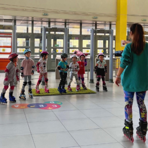 Тренировка на роликовых коньках для детей в Мытищах